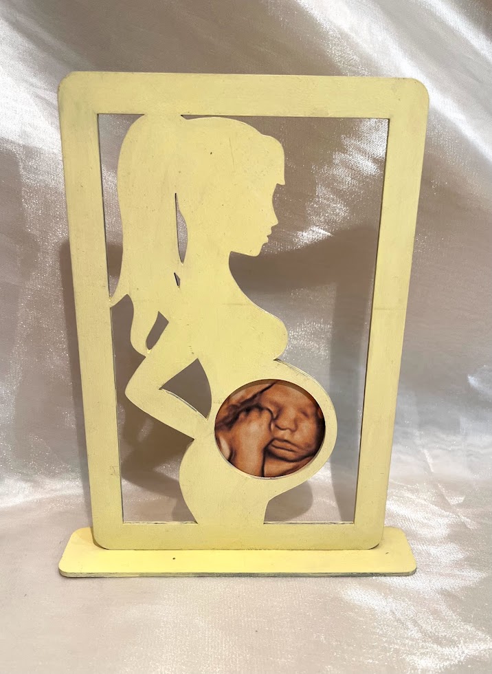 Kismamás képkeret ultrahang fotóhoz – egyedi babaemlék