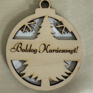 Fenyőfás karácsonyfadísz hópelyhes mintával