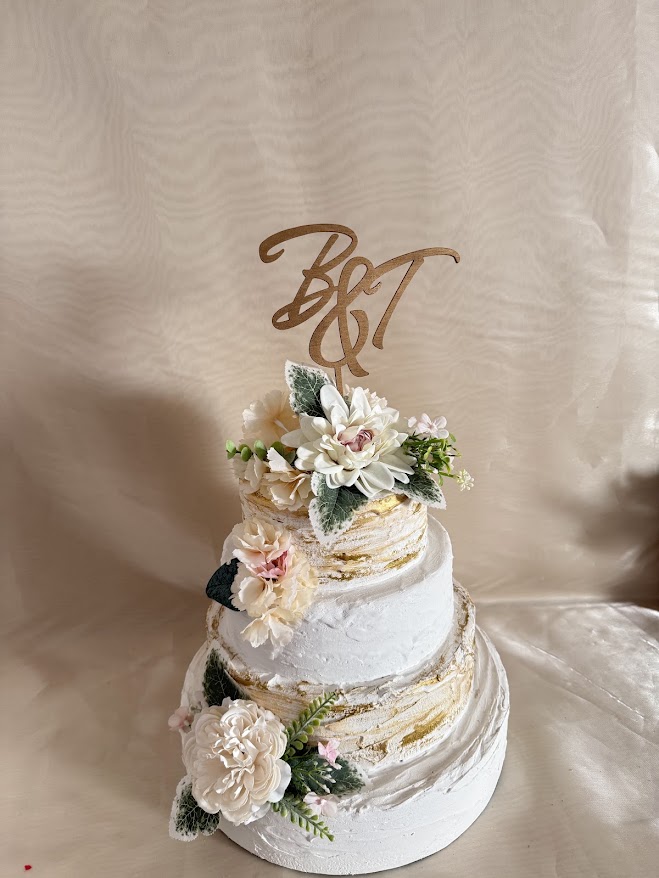 Monogrammos tortadísz