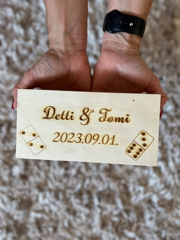 Dominó vendégkönyv esküvőre