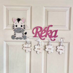 Zebra névtábla a baba születési adataival