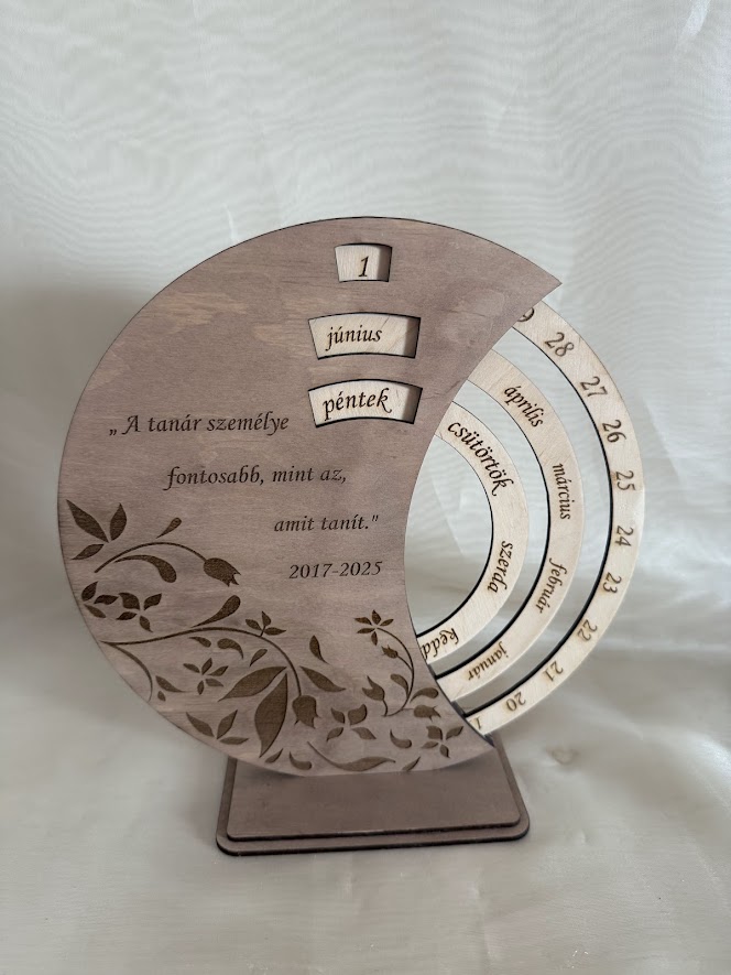 Öröknaptár ballagásra, egyedi felirattal