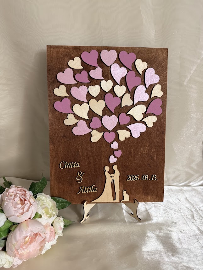 Esküvői vendégkönyv szerelmespár szívfelhővel– keret nélküli, személyre szabható