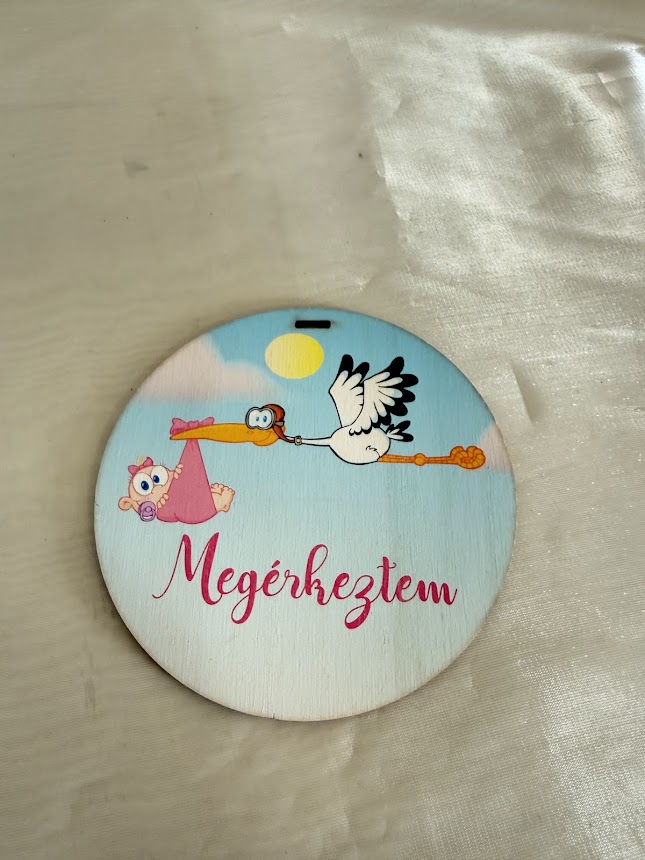 Megérkeztem lányos - dekorációs tábla babaérkezés alkalmából