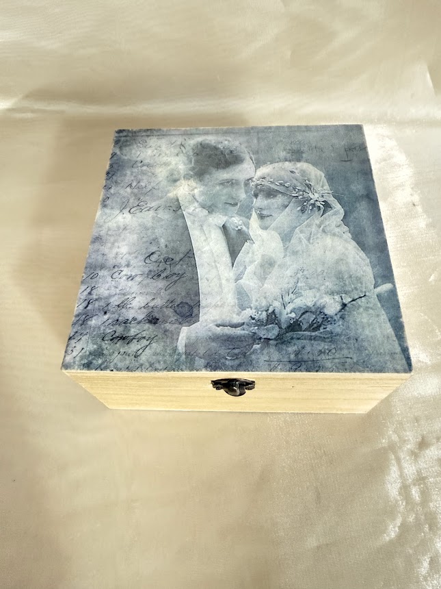 Vicces pénzátadó doboz és teásdoboz - esküvői nászajándék retro