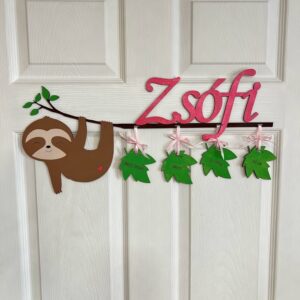 Lajhár névtábla a baba születési adataival