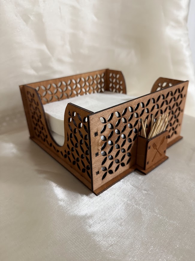 Dekoratív szalvétatartó fogpiszkálótartóval