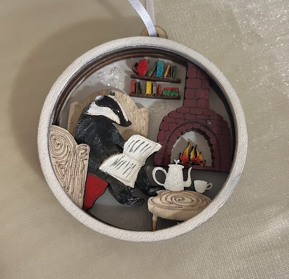 Borzos 6D-s karácsonyfadísz fából kézzel festve