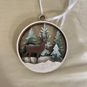 Téli táj 3D karácsonyfadísz – kézzel festett, egyedi hangulatú fa dekoráció