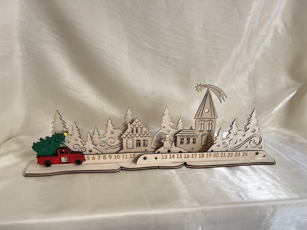 Világító fa adventi naptár – autós karácsonyi visszaszámláló dekoráció (70 cm)